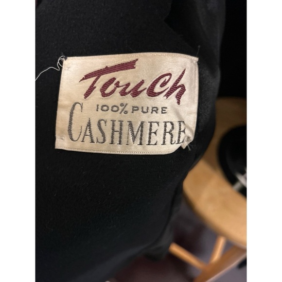 ✅ Vintage 100% Cashmere Coat with Mink Fur Collar! - Picture 3 of 4